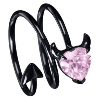 Devil Heart Ring Rosa Kristall Größe 52 Schwarzer Ring aus Chirurgenstahl mit rosa Kristall in Herzform und Teufelshörnern