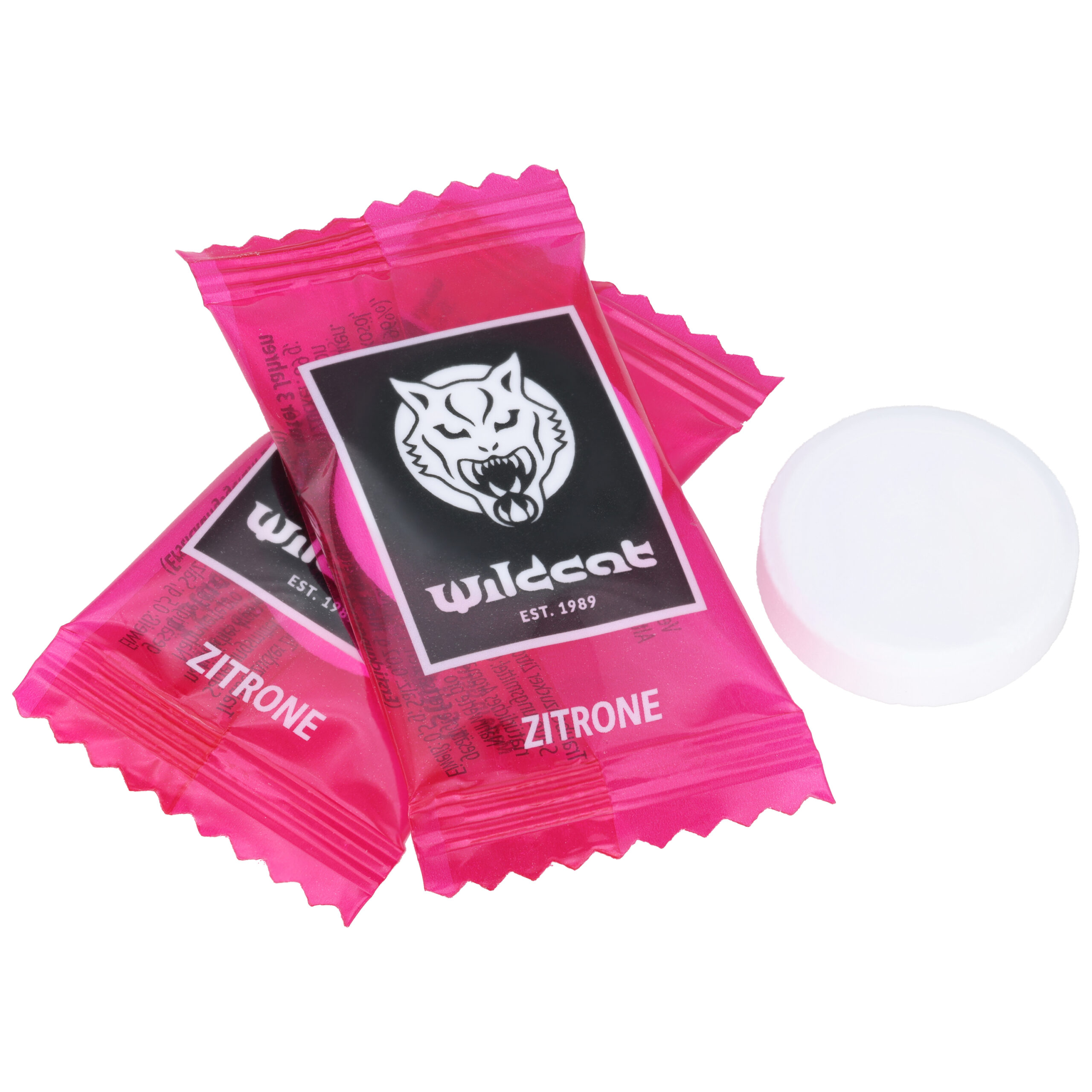 Dextrose Bonbons Zitrone im Wildcat Design Zwei pinke Wildcat Dextrose Bonbons mit Zitronengeschmack auf weißem Hintergrund