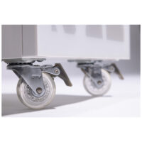 Enbio Trolley mit transparenten Rollen Nahaufnahme von transparenten Rollen eines Enbio Trolleys auf grauem Hintergrund