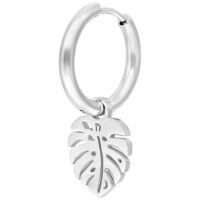 Silberfarbene Monstera-Ohrringe aus Chirurgenstahl Silberfarbener Ohrring mit Monstera-Blatt-Anhänger auf weißem Hintergrund