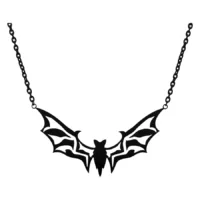 Schwarze Big Bat Kette aus Chirurgenstahl Schwarze Fledermaus-Kette aus Chirurgenstahl auf weißem Hintergrund