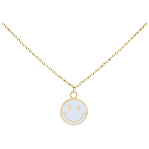 Goldene Kette mit weißem Smiley-Anhänger auf weißem Hintergrund