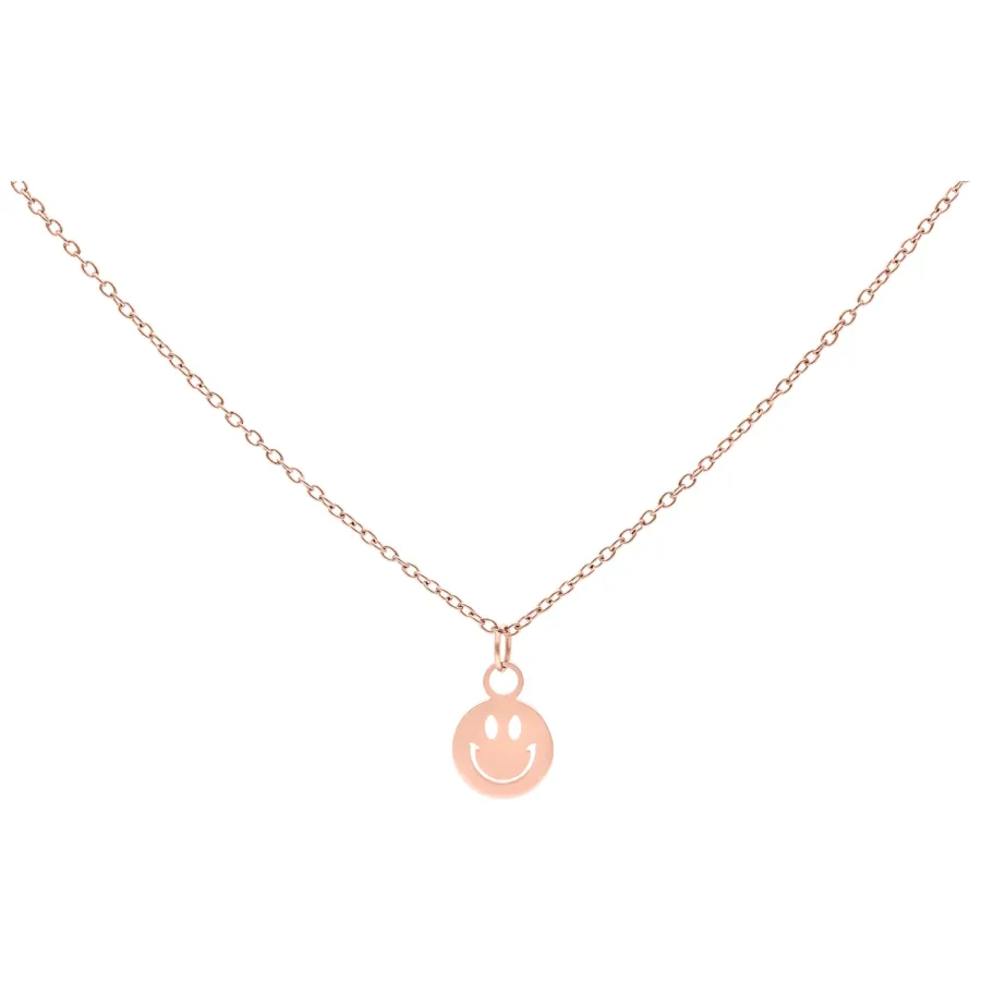 Roségoldene Kette mit Smiley-Anhänger auf weißem Hintergrund
