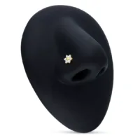 18k Gold Nasenstecker mit Kristallblume Goldener Nasenstecker mit klarer Kristallblume auf schwarzem Display