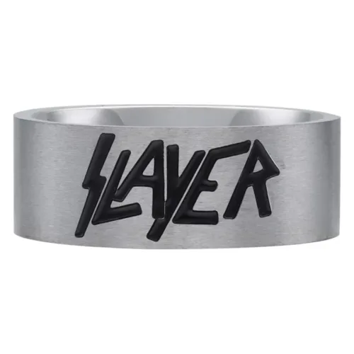 Silberner Ring mit schwarzem Slayer Logo auf weißem Hintergrund