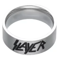 Silberner Slayer Logo Ring aus Chirurgenstahl Silberner Ring mit Slayer Logo auf weißem Hintergrund