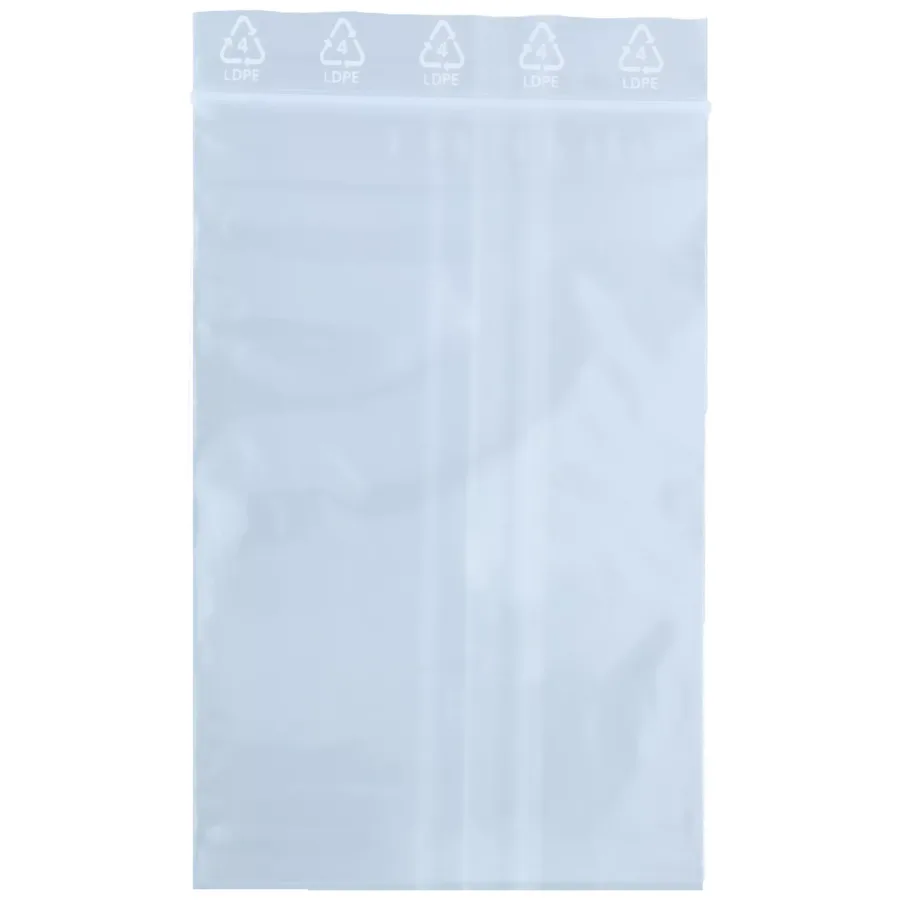 Transparenter Klemmbeutel aus LDPE, 80x120 mm, auf weißem Hintergrund