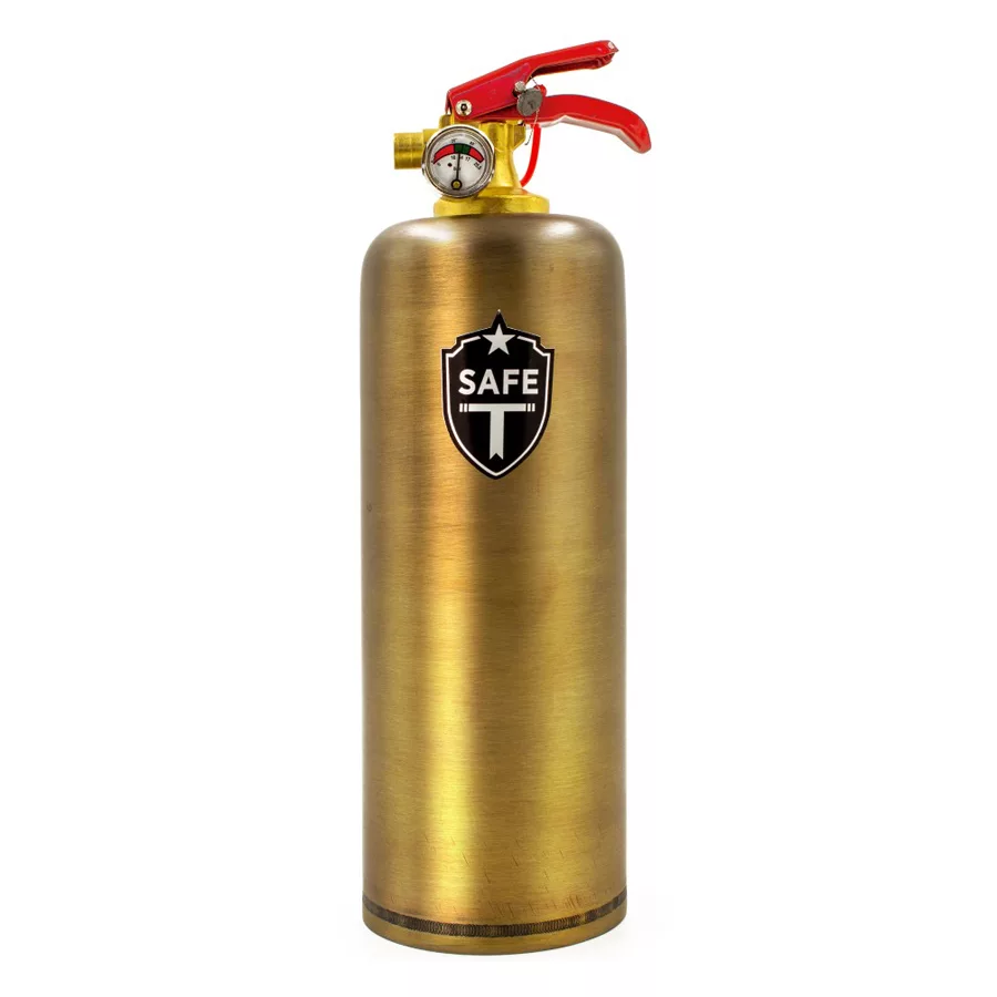 Antiker Messing-Feuerlöscher von Wildcat Eleganter Feuerlöscher aus Messing mit rotem Griff auf weißem Hintergrund