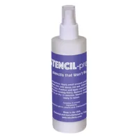 Weiße Stencil Prep Sprayflasche 250ml mit blauem Etikett auf weißem Hintergrund