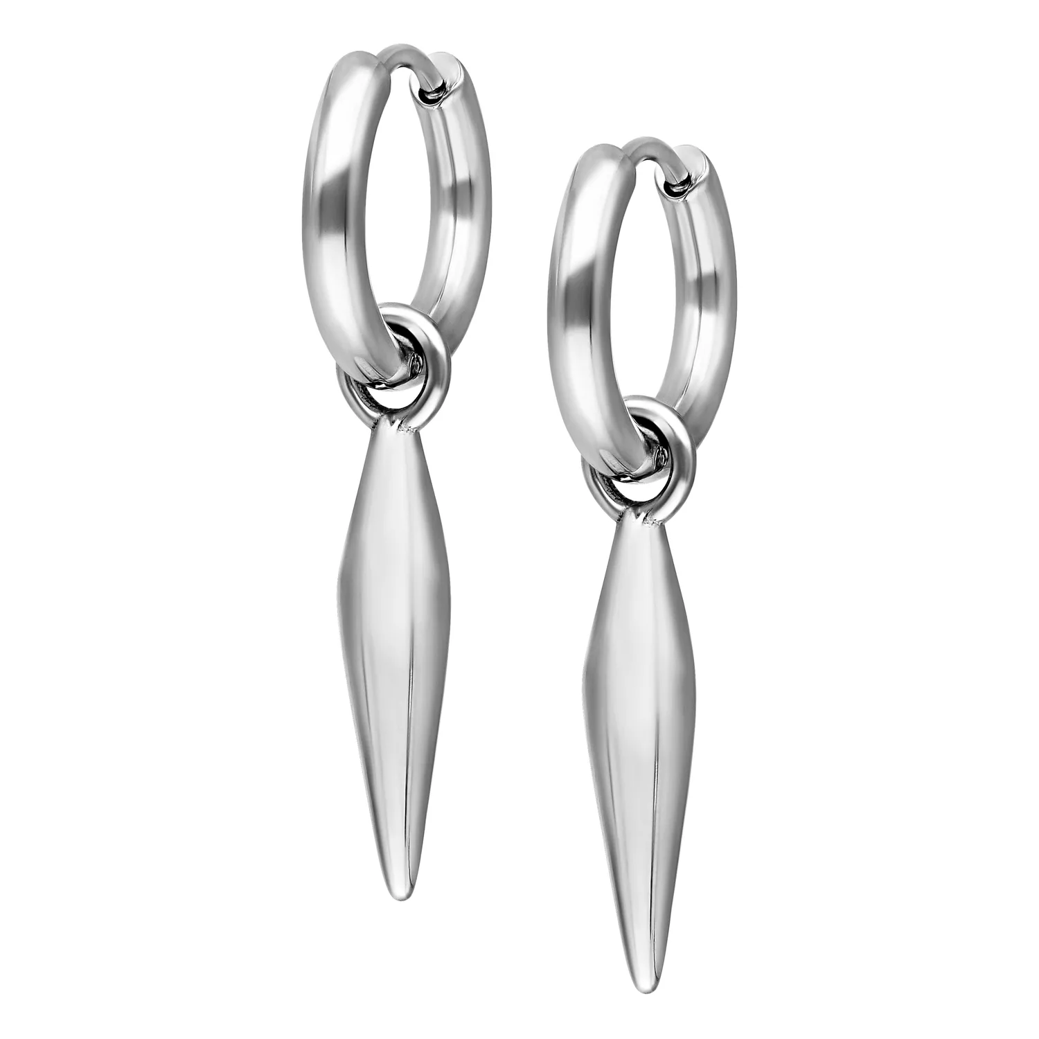 Silberne Little Bullet Hoops Ohrringe Silberne Ohrringe aus Chirurgenstahl mit spitzem Anhänger auf weißem Hintergrund