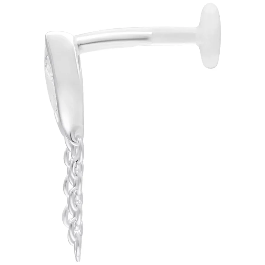 Silbernes Labret mit Push Fit und 5 mm Platte auf weißem Hintergrund