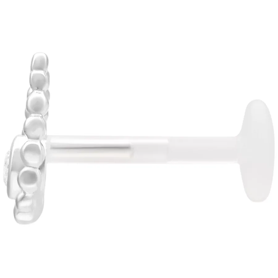 Silberfarbener Push Fit Labret mit 5,0 mm Durchmesser auf weißem Hintergrund