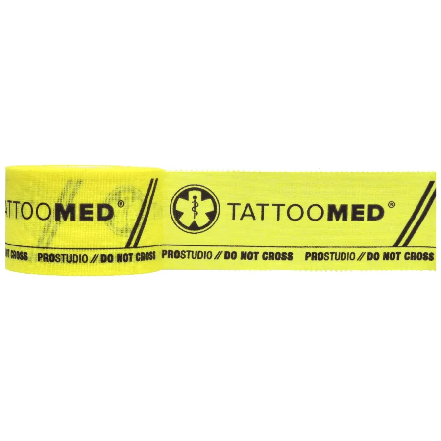 Gelbes Tattoomed Studio Pro Tape mit schwarzem Aufdruck auf weißem Hintergrund