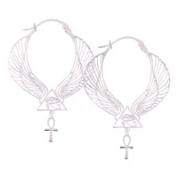 Kreisförmige Ohrringe mit Flügeln und Ankh-Symbol in Silber auf weißem Hintergrund