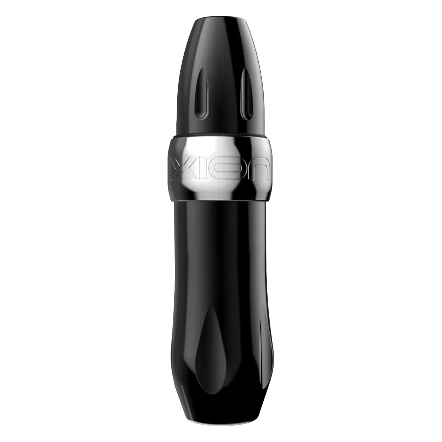 Xion Pen Gunmetal in stilvollem Silber Silberner Xion Pen Tattoomaschine auf weißem Hintergrund