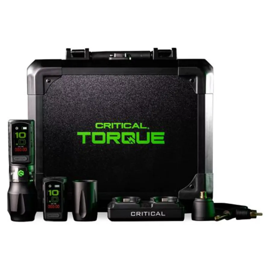Schwarzes Critical Torque 3.5 Set mit Zubehör auf weißem Hintergrund