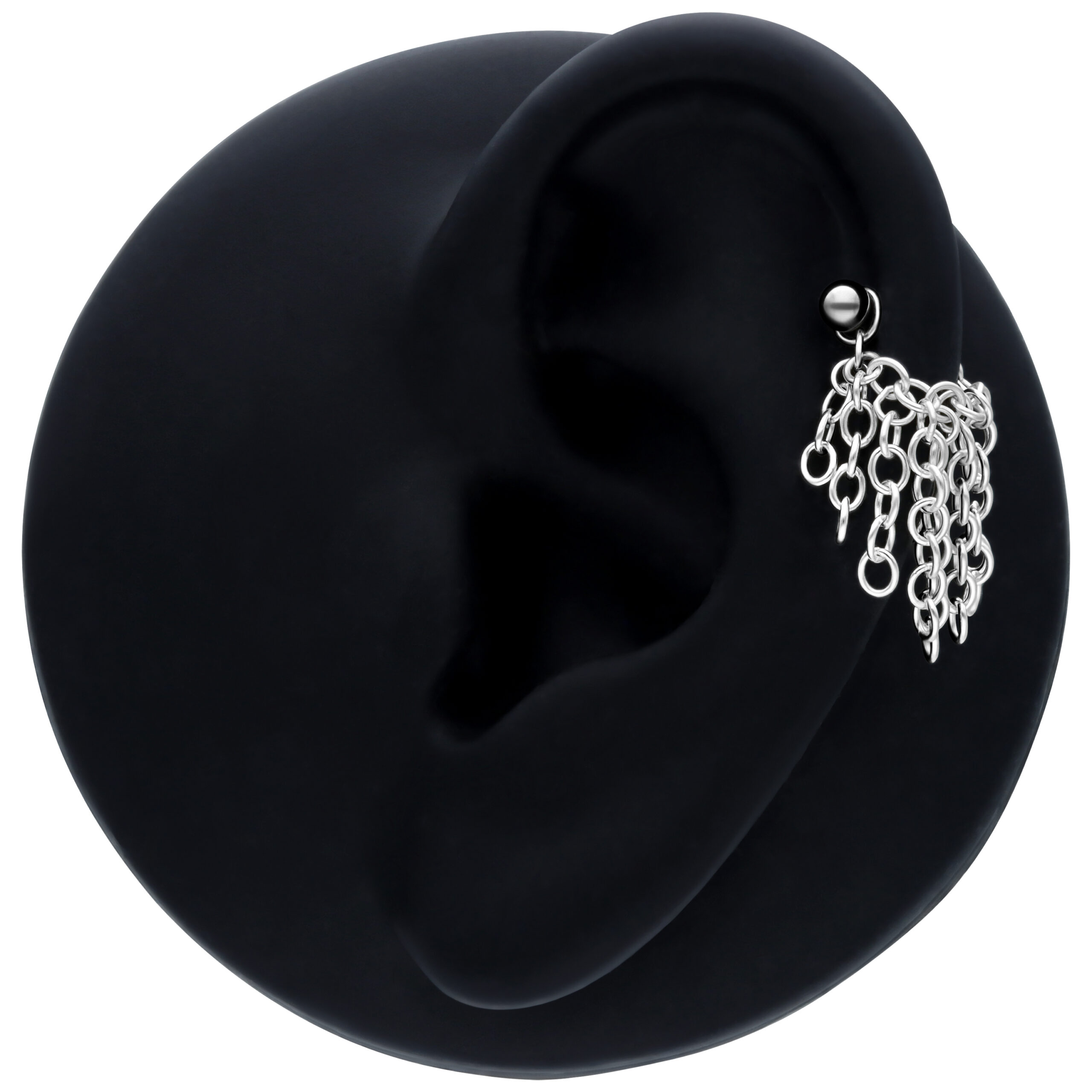 Schwarze Tassle Piercingkette aus Silber am Ohr, 20mm Länge