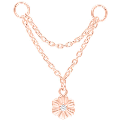 Roségoldene Piercingkette mit Hibiskus-Anhänger auf weißem Hintergrund