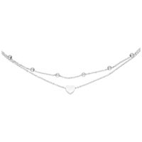 Doppelreihiges Herzarmband aus Chirurgenstahl Silbernes doppelreihiges Armband mit Herzanhänger und Kugeln auf weißem Hintergrund
