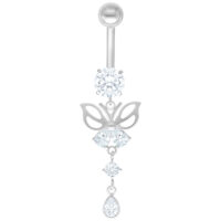 Silbernes Butterfly Bananabell mit Kristallen Silbernes Butterfly Bananabell aus Titan mit klaren Kristallen auf weißem Hintergrund