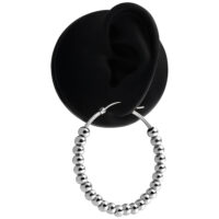 Silberne Bubble Hoops aus Chirurgenstahl Silberne Ohrringe im Hoop-Stil mit Kugel-Design auf schwarzem Hintergrund