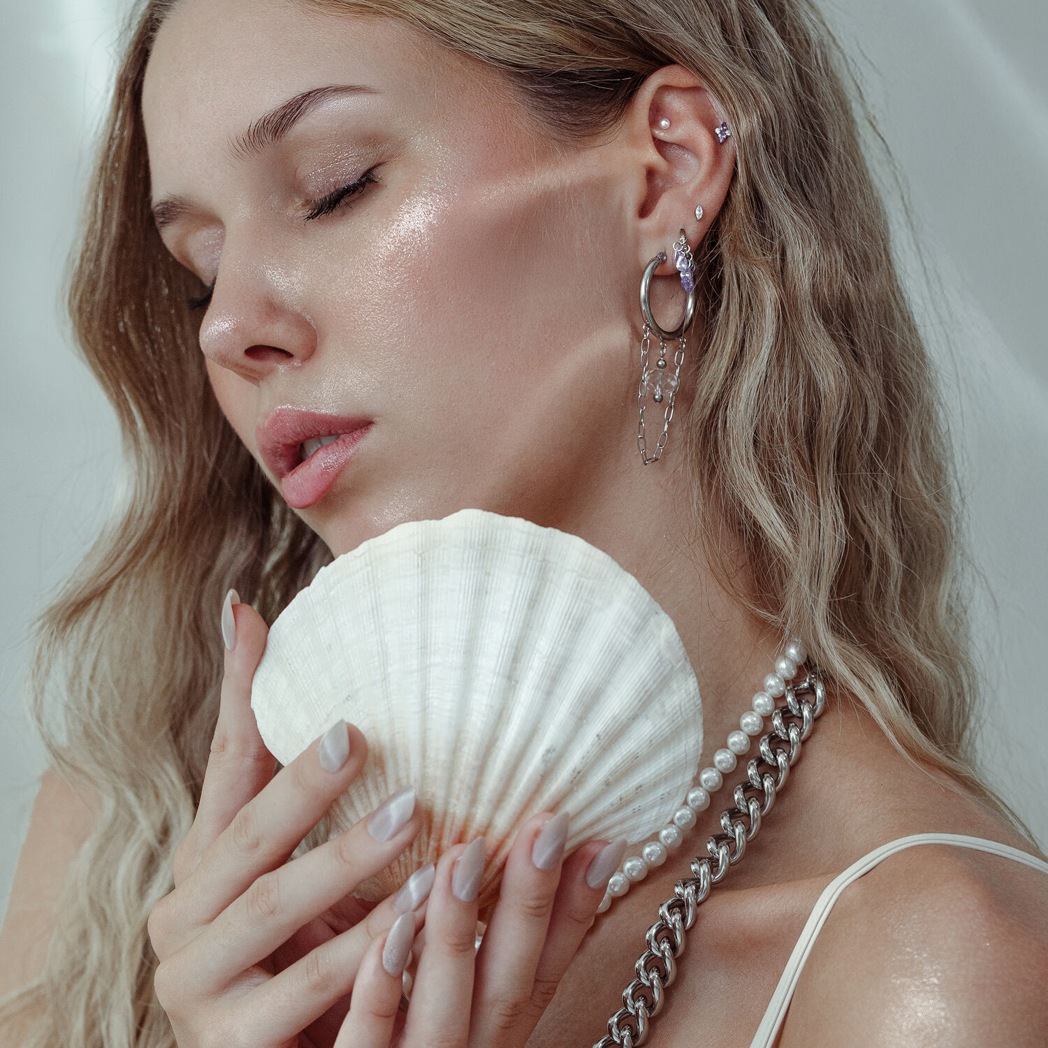 Push Fit Crystal Harmony Aufsatz in Silber und Gold Frau mit Piercing-Aufsatz und Muschel, Ohrringe aus Silber und Gold