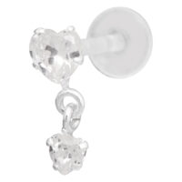 Herzförmiges Kristall Labret Piercing mit Push Fit auf weißem Hintergrund