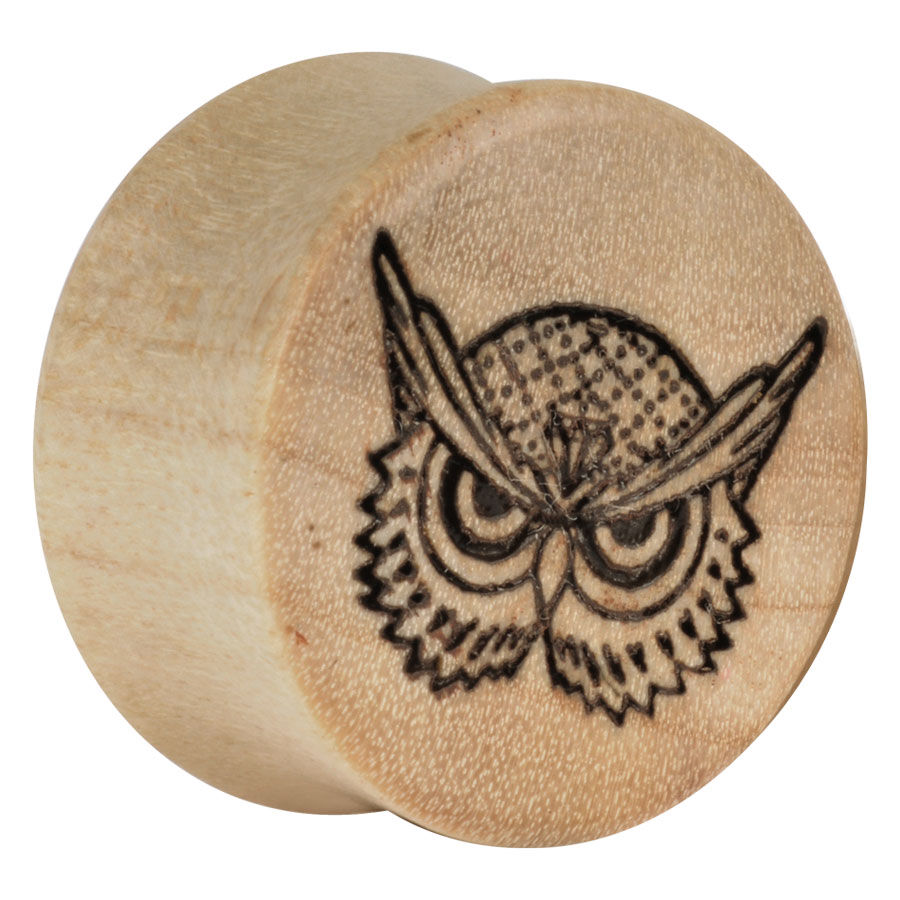 Holz Plug mit Eule Gravur - Earganic® Runder Holz Plug mit gravierter Eule auf neutralem Hintergrund