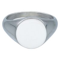 Silberner Ring aus Chirurgenstahl 316L auf weißem Hintergrund