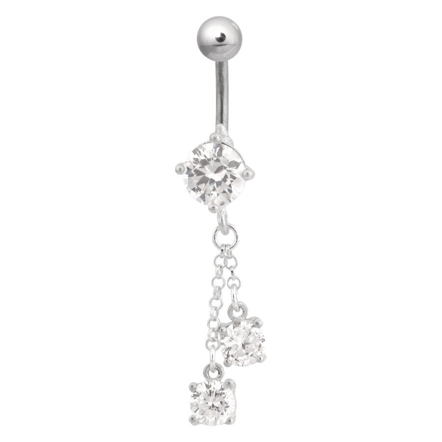 Silbernes Bauchnabelpiercing mit Kristallanhänger Silbernes Bauchnabelpiercing mit klaren Kristallen auf weißem Hintergrund