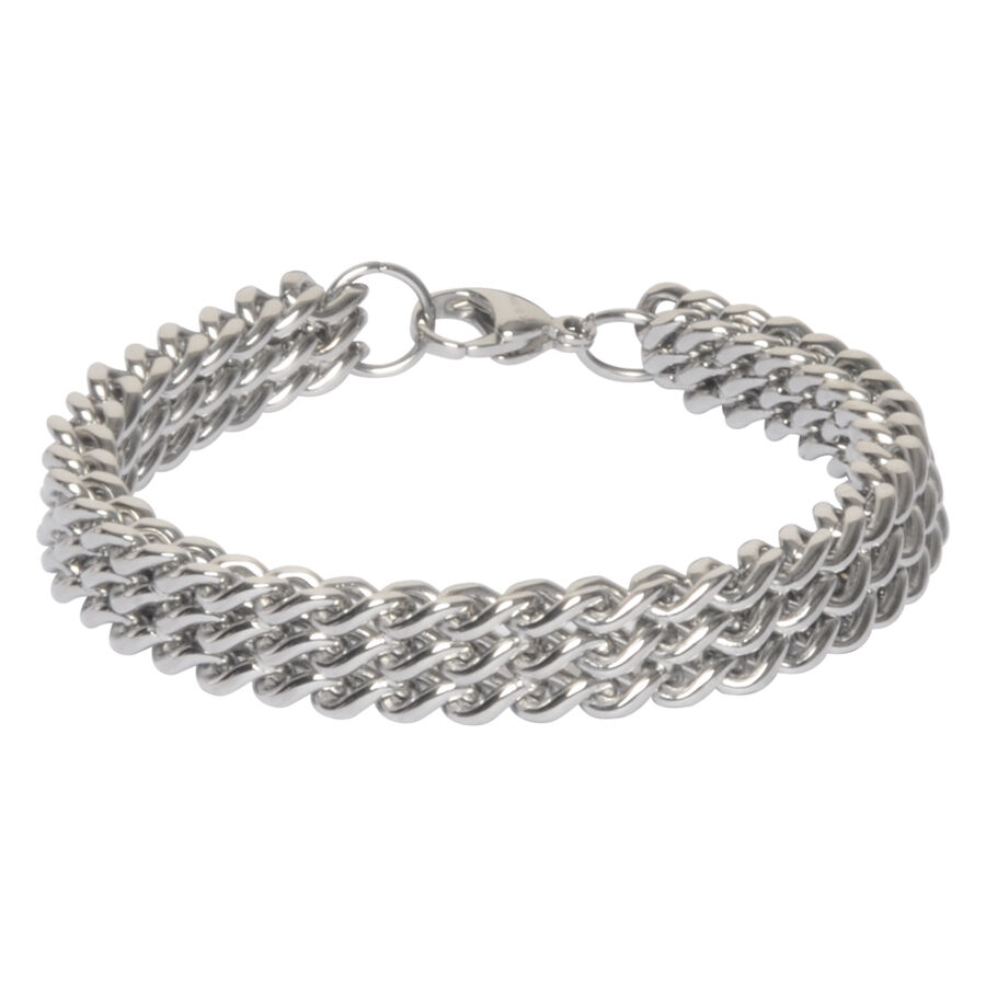 Silbernes, geflochtenes Armband aus Chirurgenstahl auf weißem Hintergrund