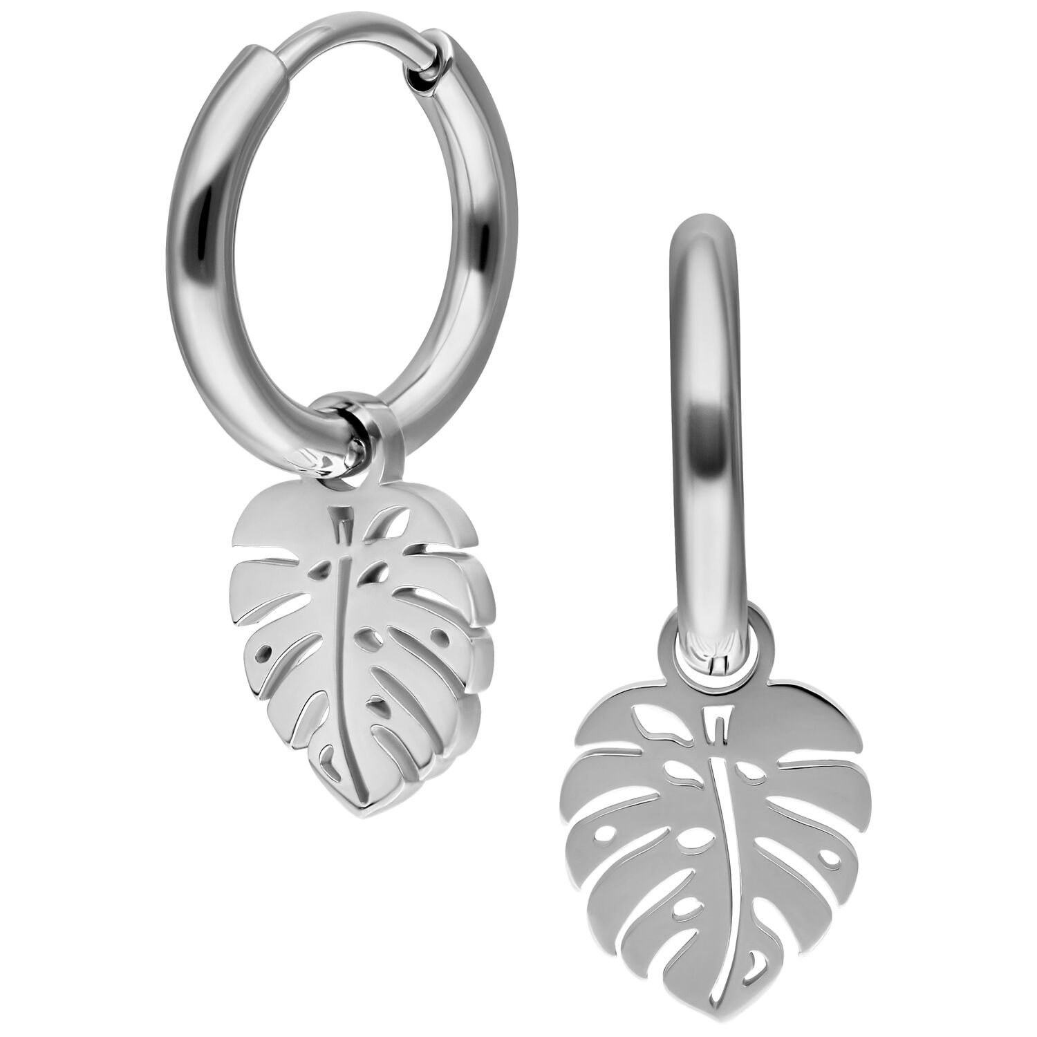 Silberne Mini Monstera Ohrringe mit Klappverschluss auf weißem Hintergrund