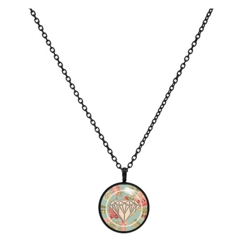 Schwarze Kette mit rundem Anhänger, Diamond Roses Design, auf weißem Hintergrund