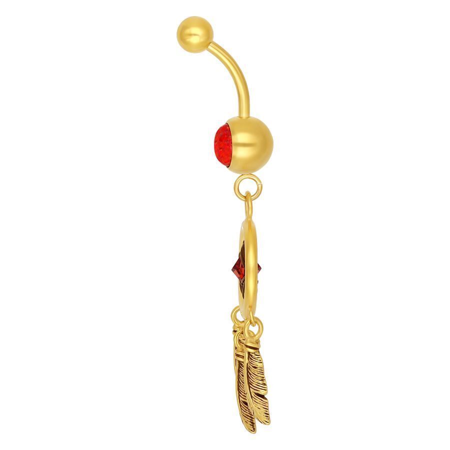 Goldenes Bauchnabelpiercing mit rotem Opal, 8 mm Goldenes Bauchnabelpiercing mit rotem Opal und Federanhänger auf weißem Hintergrund