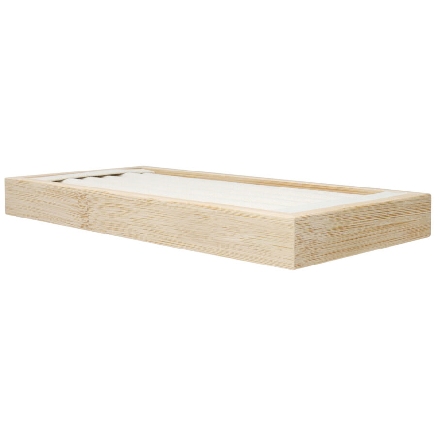 Schwarzer Ring Display aus Holz mit Schlitzen auf weißem Hintergrund