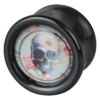 Schwarzer Plug mit Totenkopf und Rosenmotiv auf hellem Hintergrund
