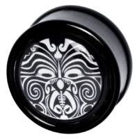 Wildcat Sturmkrieger Plug, schwarz-weiß Schwarzer PMMA Plug mit weißem Maori-Muster, runde Form