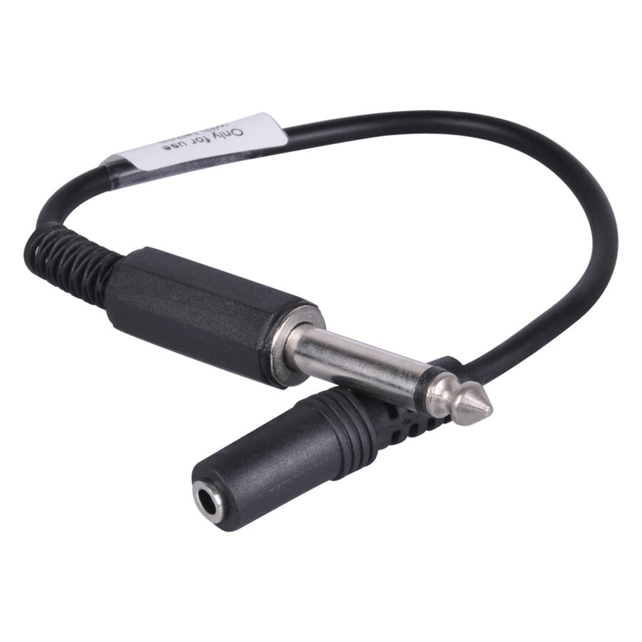 Schwarzer HAWK Plug 6.3 mm mit Kabel auf weißem Hintergrund