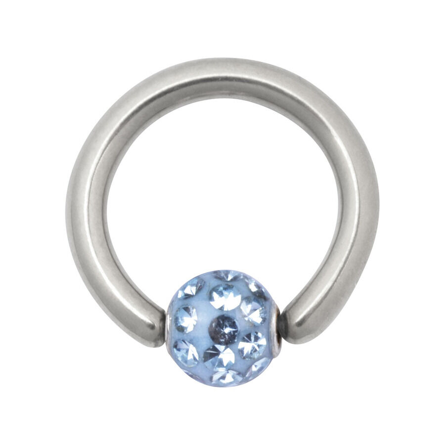 Hellblauer Multi Jewelled Clip in Ring 6,0 mm Silberner Clip in Ring mit hellblauer Kristallkugel auf weißem Hintergrund