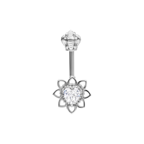 Silbernes Helix Barbell mit Herz-Kristall und blumenförmigem Design auf weißem Hintergrund