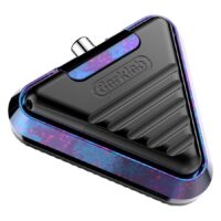 Delta Footswitch Cosmic Storm, Aluminium, Pink/Blau Delta Footswitch in dreieckiger Form, schwarz mit pink-blauen Akzenten, Aluminium