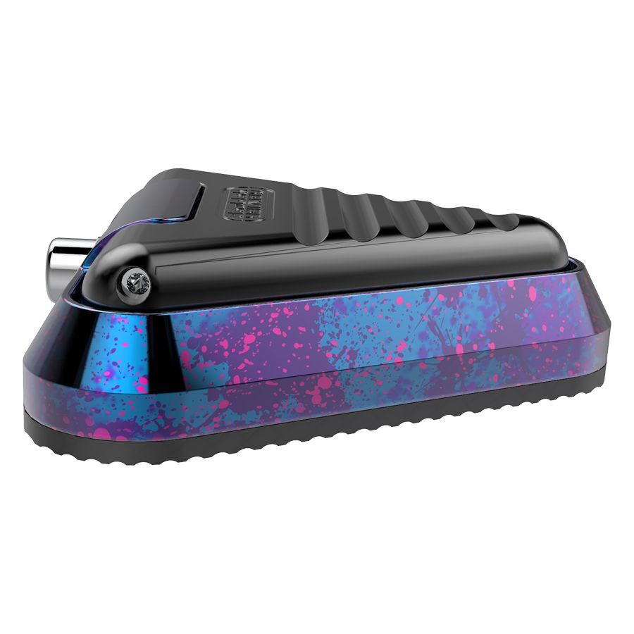Delta Footswitch Cosmic Storm in Pink und Blau Delta Footswitch Cosmic Storm mit pink-blauer Oberfläche auf neutralem Hintergrund