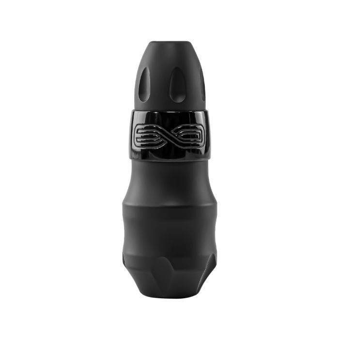 FK Irons EXO 2.5 mm Black Ops Tattoomaschine Schwarze FK Irons EXO Tattoomaschine aus Aluminium auf weißem Hintergrund