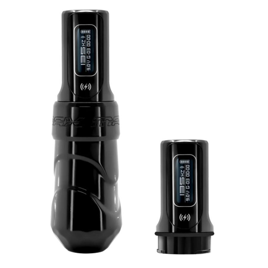FK Irons Max Schwarz mit zwei Powerbolts Schwarze FK Irons Max Tattoomaschine mit zwei Powerbolts auf weißem Hintergrund