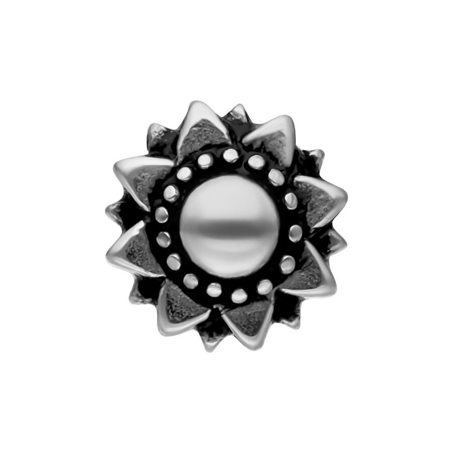 Silberne Sunflower Ohr Barbell Piercing Silberne Sunflower Barbell aus Chirurgenstahl auf weißem Hintergrund