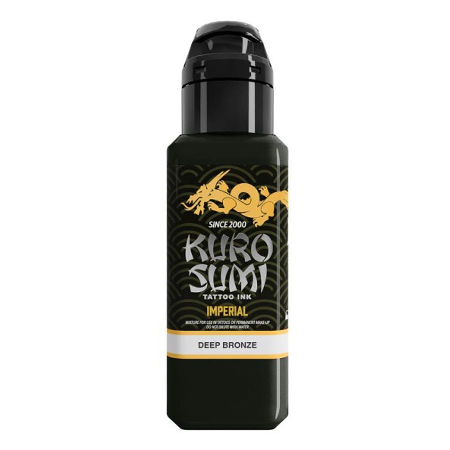 Kuro Sumi Tattoo Tinte in Tiefbronze 44ml Flasche Kuro Sumi Deep Bronze Tattoo Tinte auf weißem Hintergrund