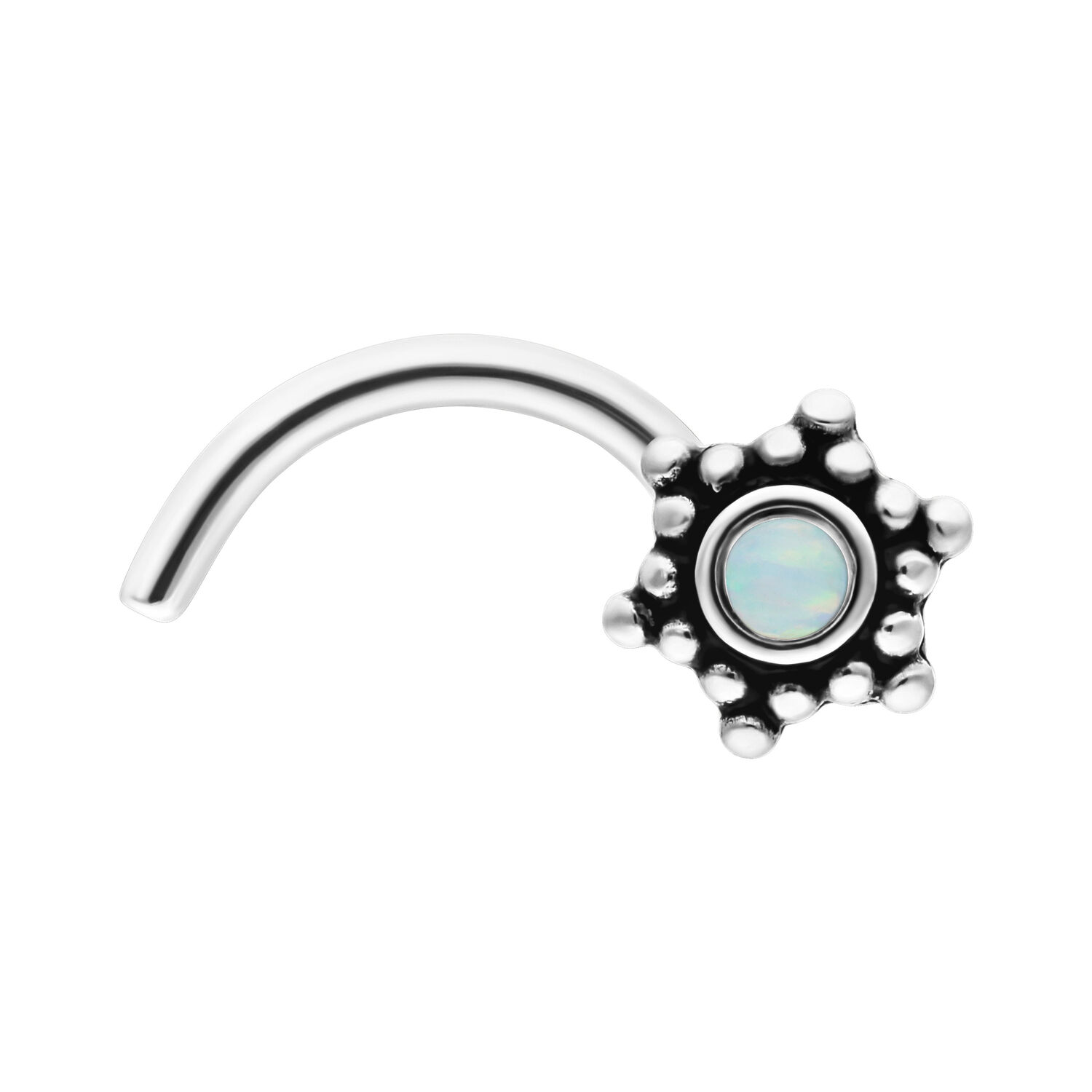 Silberner Nasenstecker mit weißem Opal Silberner Nasenstecker aus Chirurgenstahl mit weißem Opal auf weißem Hintergrund