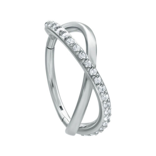 Silberner Infinity Clicker Piercingring mit klaren Kristallen auf weißem Hintergrund