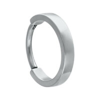 Silberner Small Statement Clicker für Ohren Silberner Clicker aus Chirurgenstahl 316L auf weißem Hintergrund