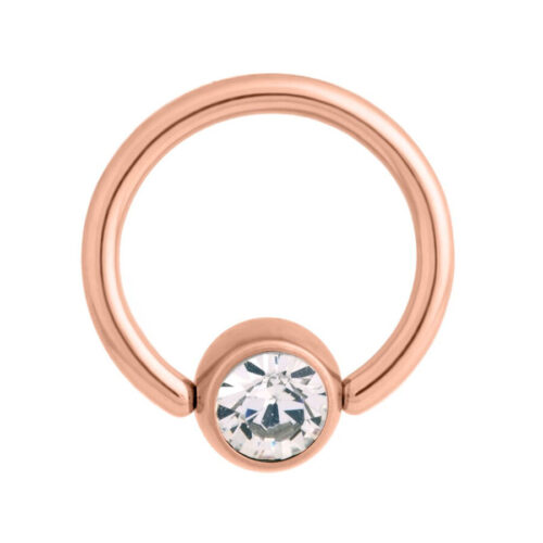 Roségoldener Clip in Ring mit klarem Kristall auf weißem Hintergrund
